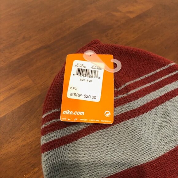 Nike Kids Youth Beanie Hat and Gloves Set NWT. - Picture 10 of 11
